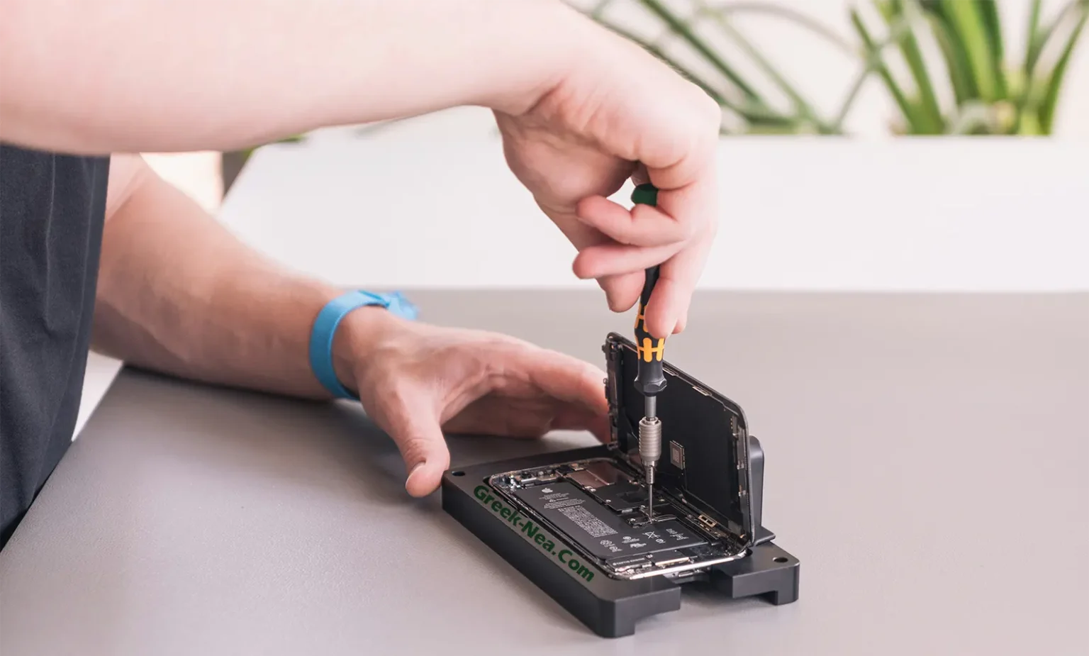 Πόσο κοστίζει η επισκευή iPhone 17