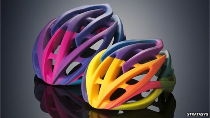Εκτυπωτης 3D τυπωνει ταυτοχρονα σε τρια υλικα με χρωματα